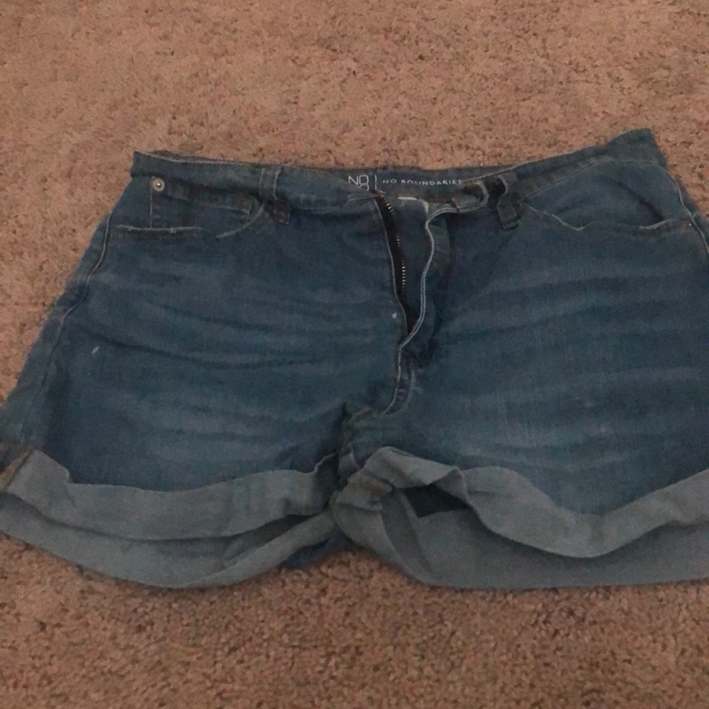 Jean shorts in a size 15 in women’s and are from Walmart
